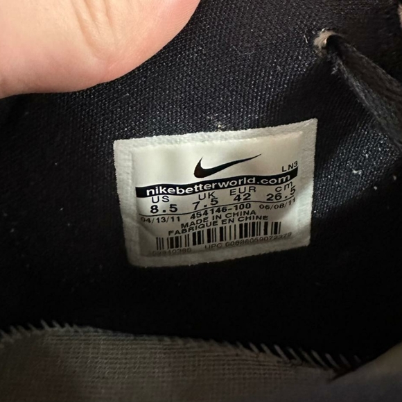 Adidas shoes - Picture 10 of 10